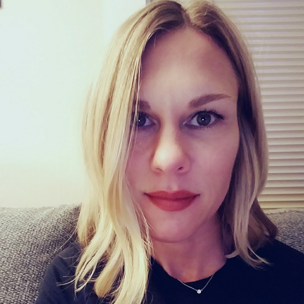 Meet your Posher, Carly